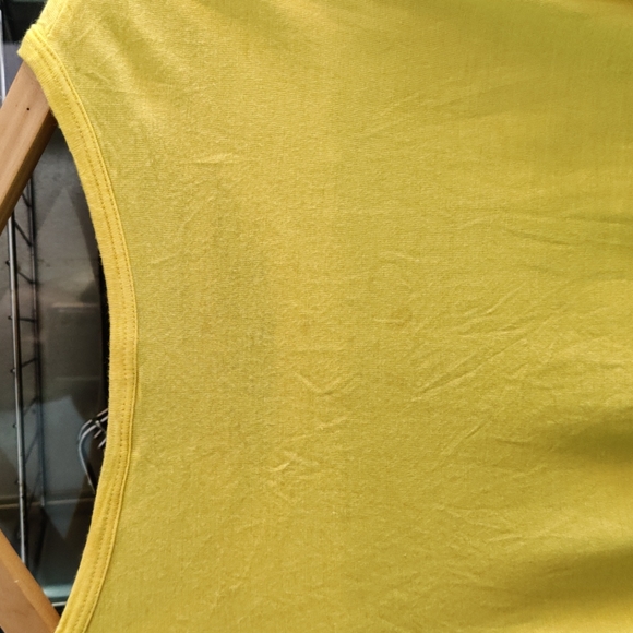 Crop Top - Picture 6 of 9